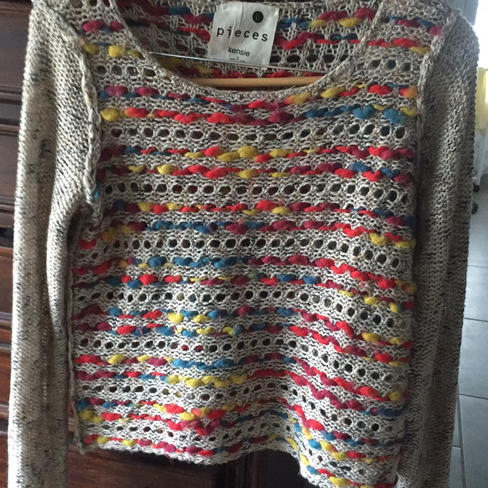 A Kensie sweater